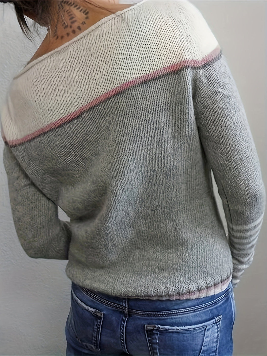 Greta | Eleganter Damen Pullover breit und gestreift