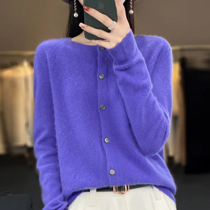Adeline | Kuschelige Wolljacke aus Strickmaterial
