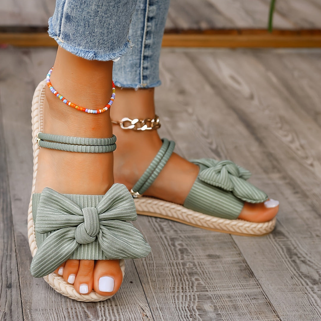 Melissa Slipper | Elegant, verspielt und bequem für jeden Anlass