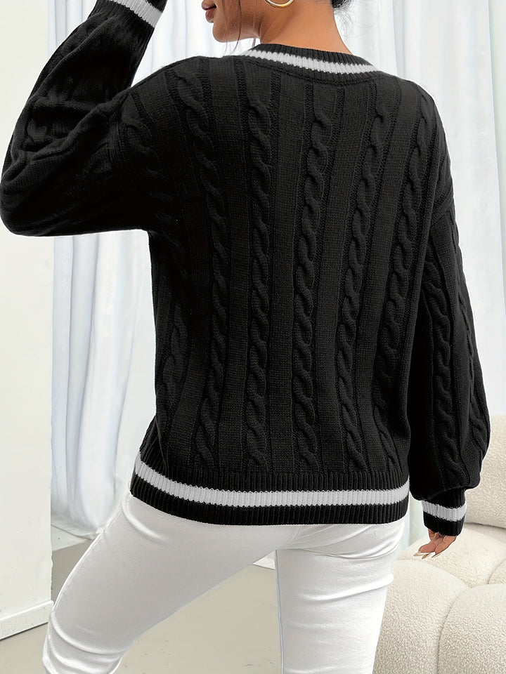 Kaya | Klassischer V-Ausschnitt Pullover für Damen