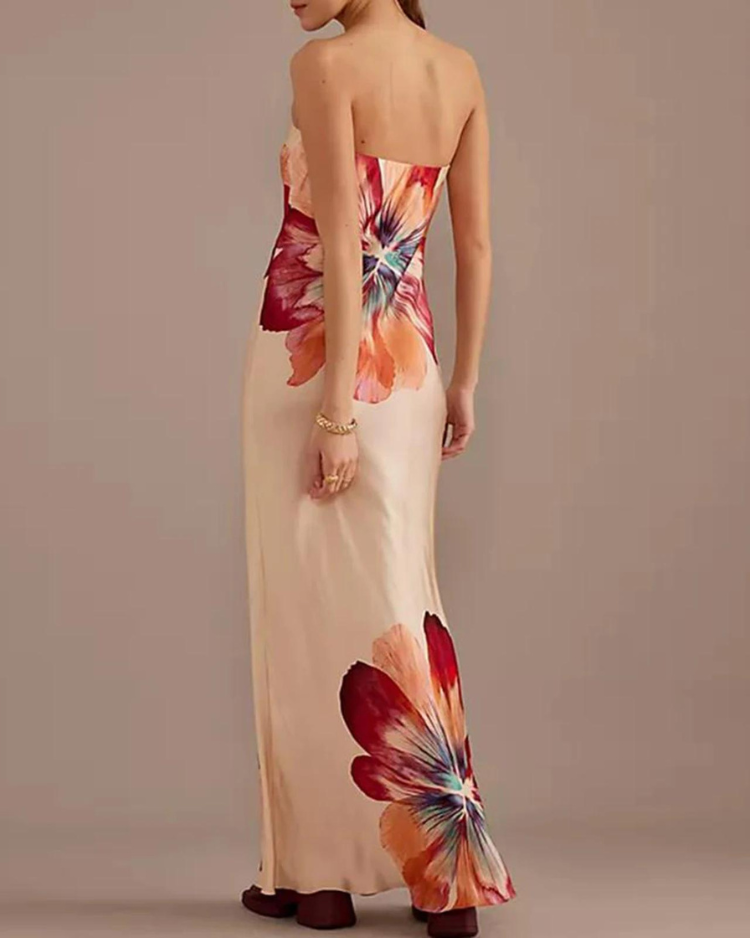 NYLA | Kleid mit floralen Mustern in Maxi-Form