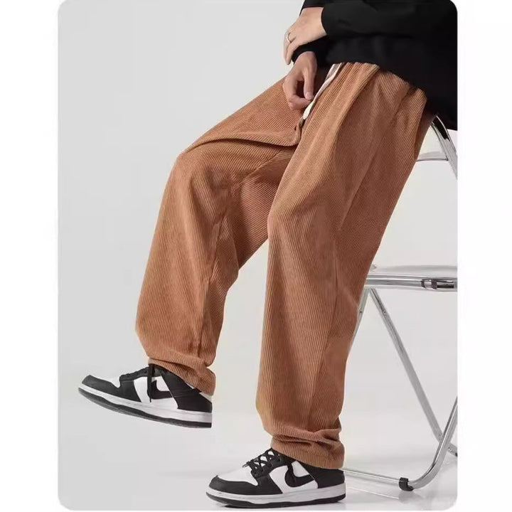 Jan | Retro-Sporthose für den Alltag im Herbst
