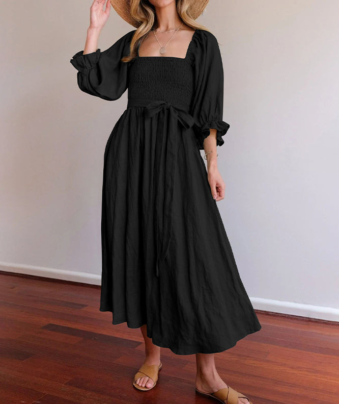 Französisches Kleid mit Laternenärmeln