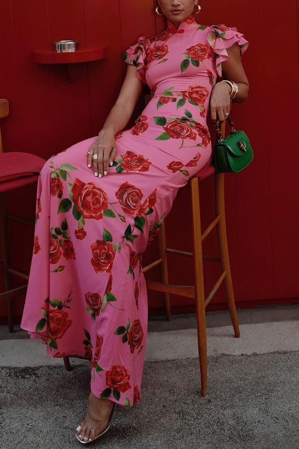 Thenka | Kleid mit Stehkragen und ausgestellten Ärmeln