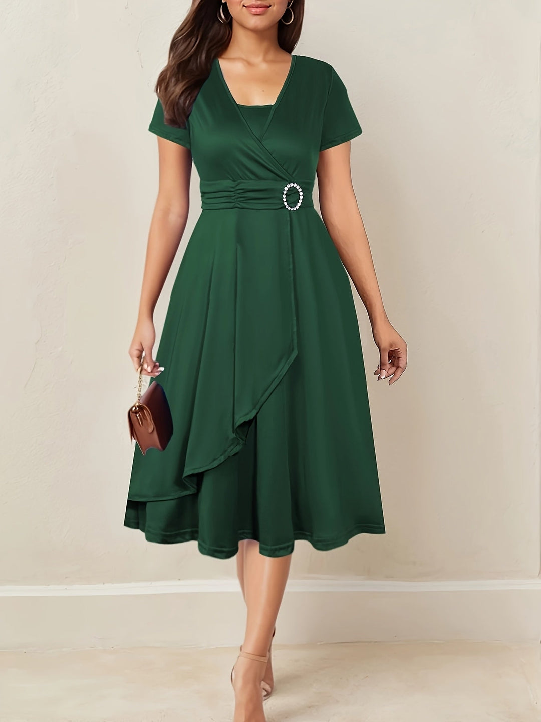 Elisa | V-Ausschnitt Midikleid mit asymmetrischem Saum