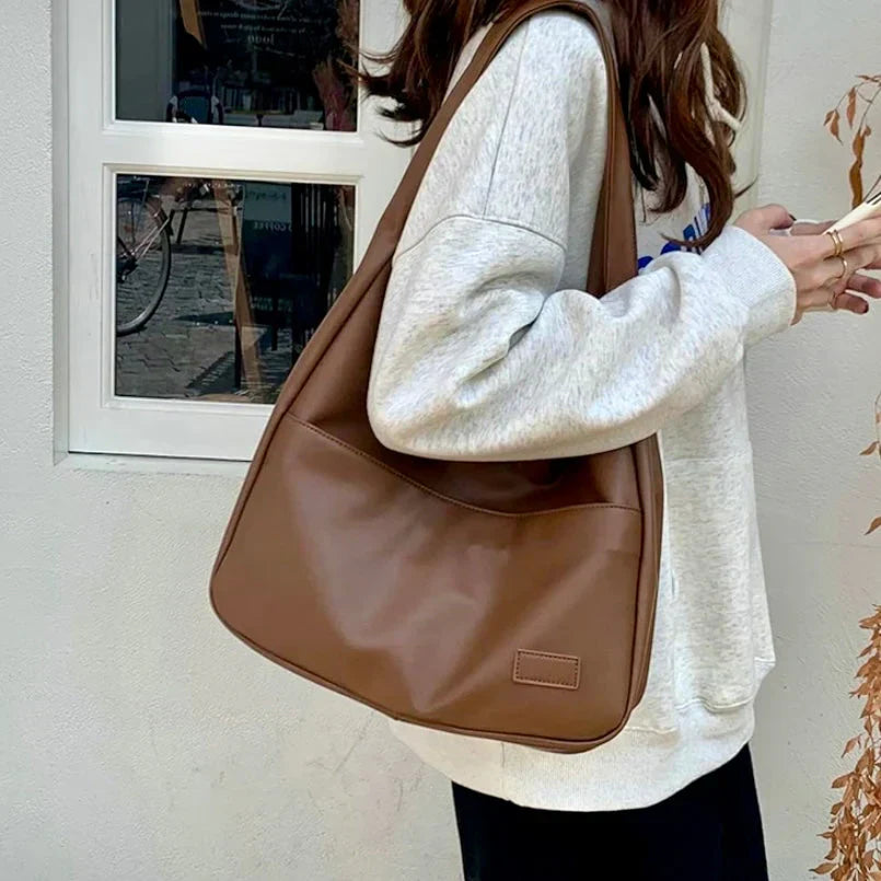 Akari | Kleine Handtasche mit edler Optik