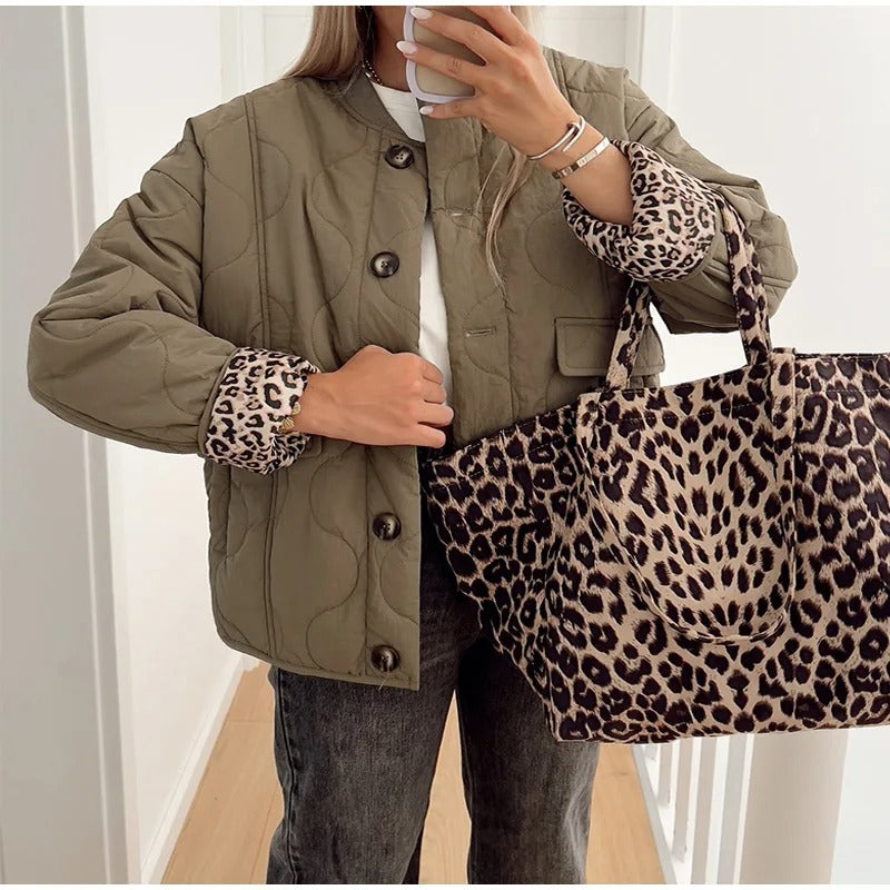 Isabelle | Jacke mit modischem Leopardenmuster