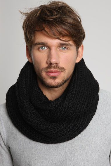 Engel | Eleganter runder Wollschal für Herbst und Winter
