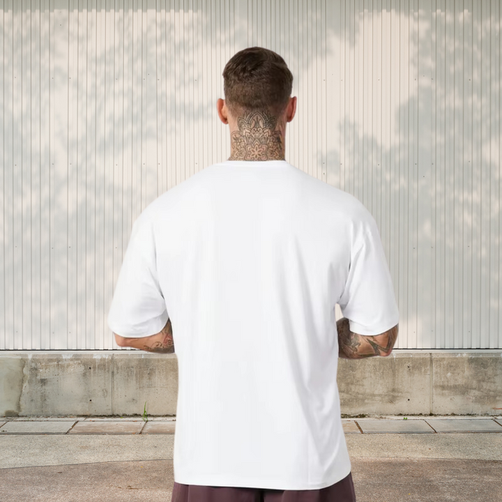 Jan | This Oversize Herren T-Shirt locker und lässig