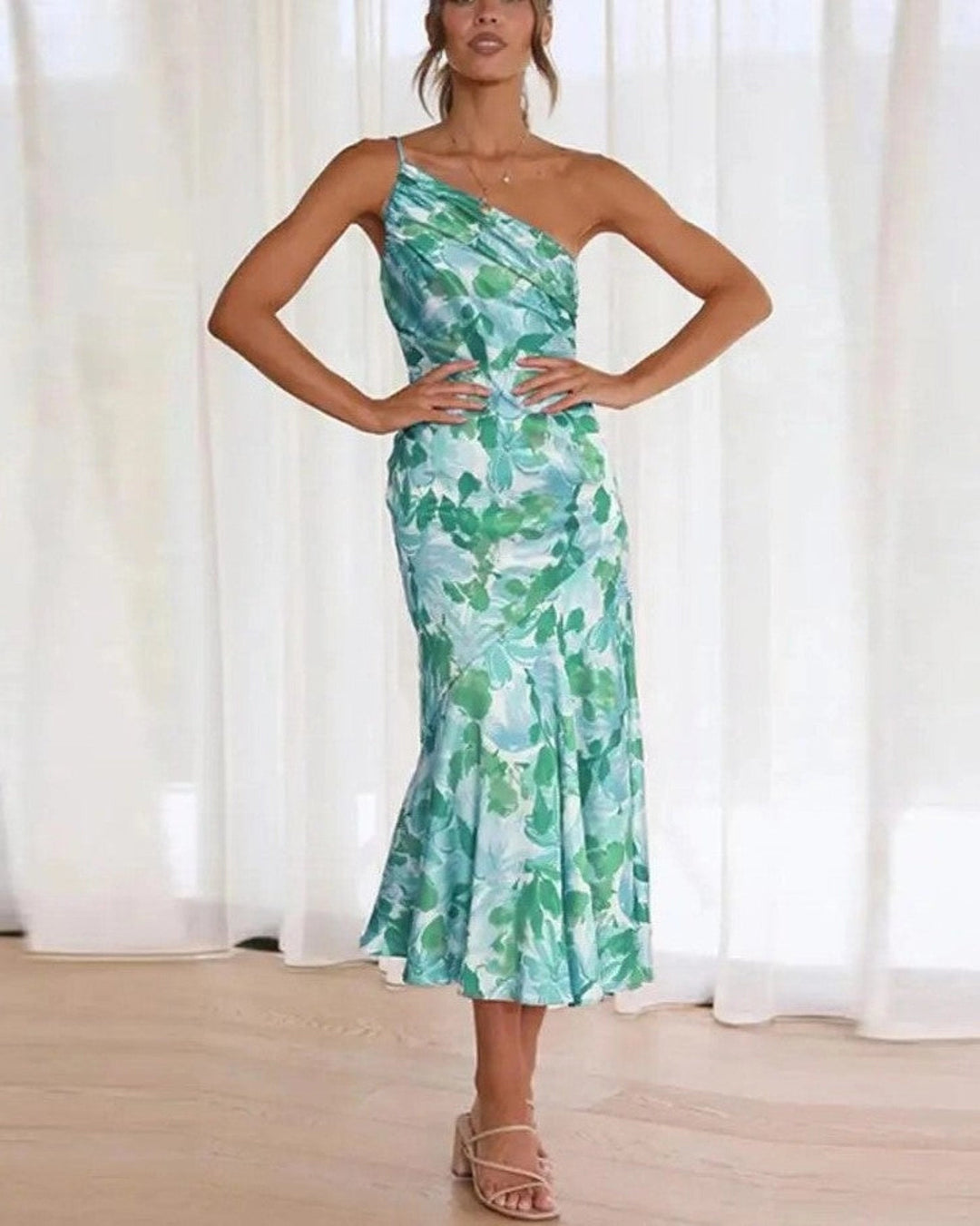 Sienna | Asymmetrisches Maxikleid mit Blumenmuster