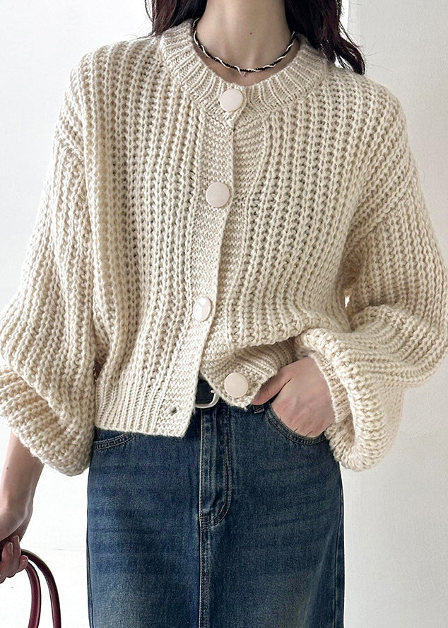 Langärmelige Strickjacke mit O-Ausschnitt, Beige