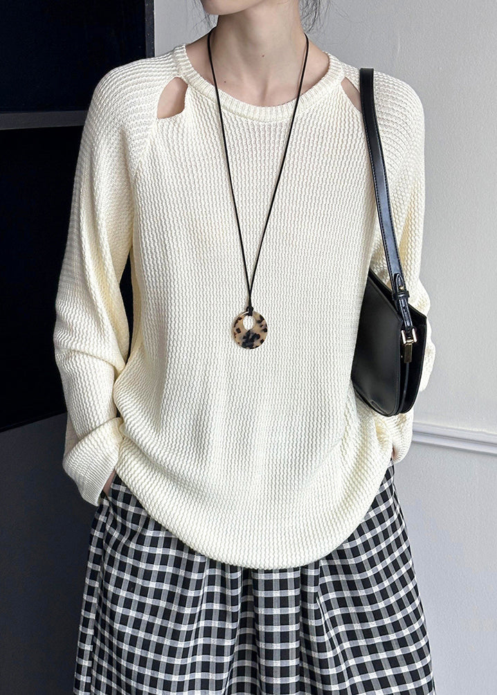 Beiger Strickpullover | Tailliert & mit O-Ausschnitt