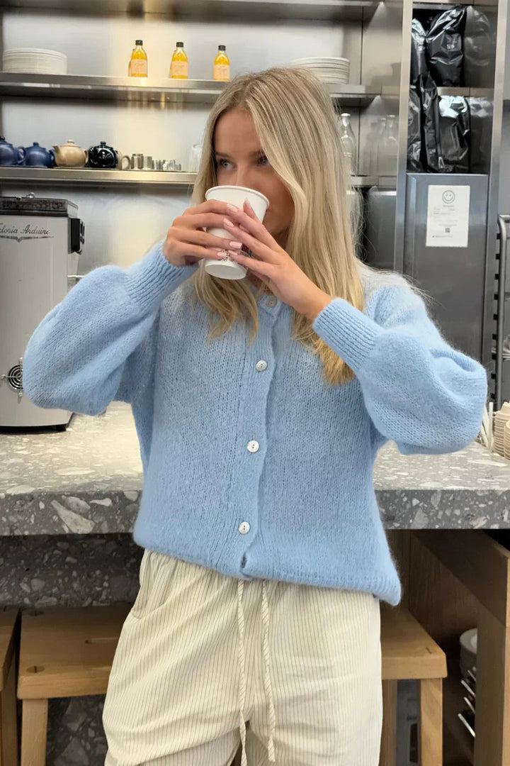 Mara | Komfortabler Damen Cardigan modern geschnitten