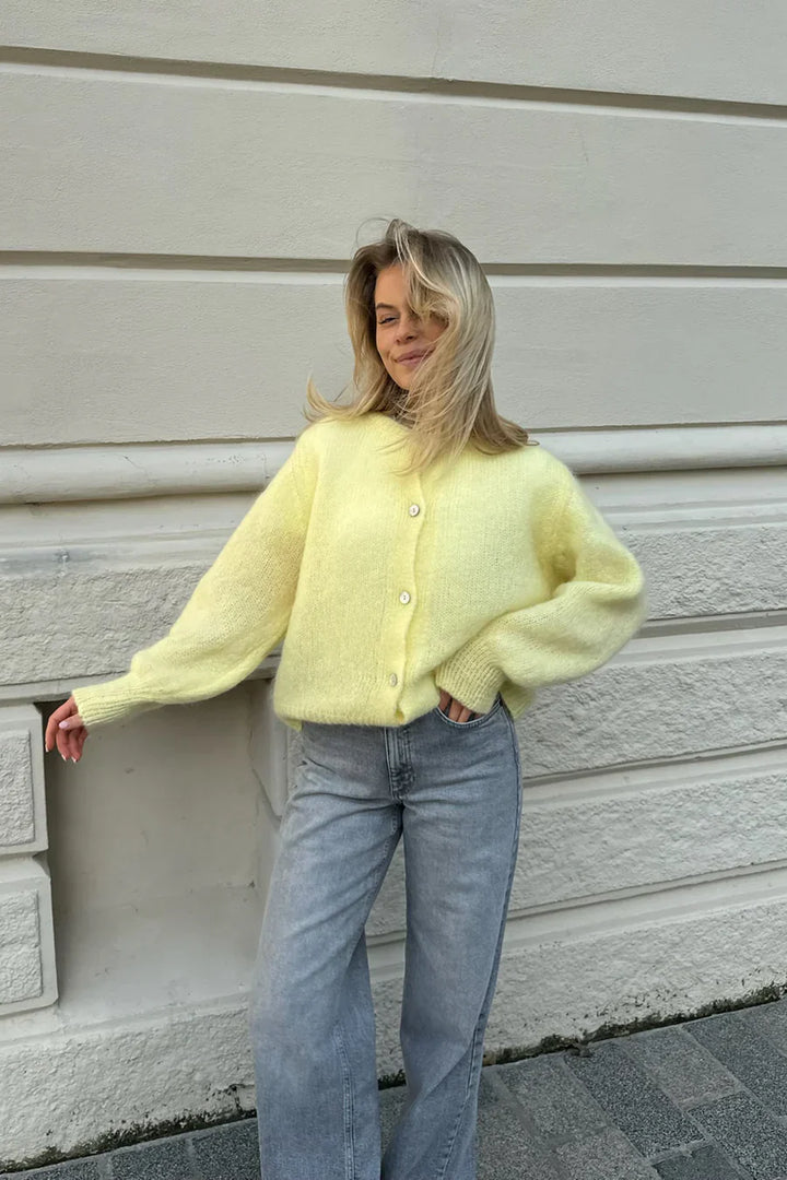 Mara | Komfortabler Damen Cardigan modern geschnitten
