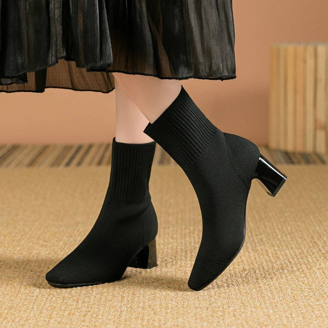Isabella | Feine gestrickte Damen Stiefeletten mit Stil