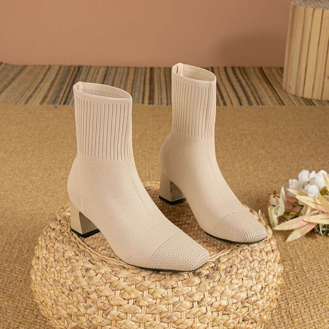 Isabella | Feine gestrickte Damen Stiefeletten mit Stil