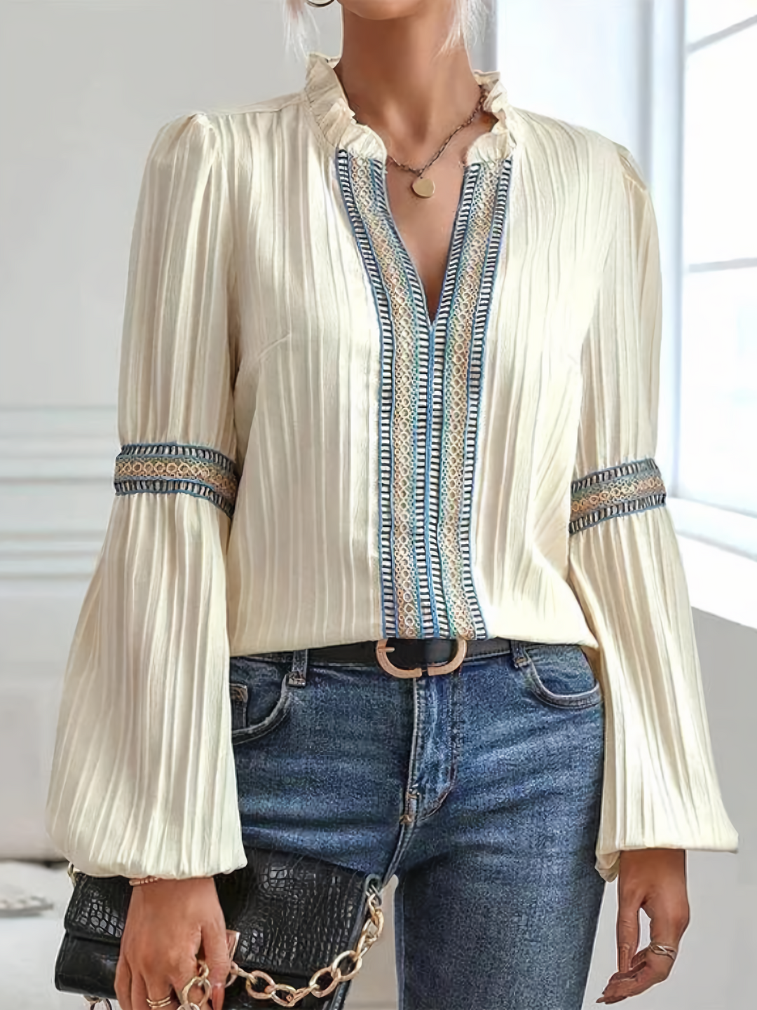 Cora | Spitzenbluse für elegante Sommer-Looks und romantische Events