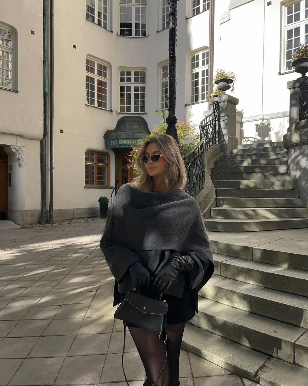 Amelie | Eleganter Cape-Coat für kühle Tage