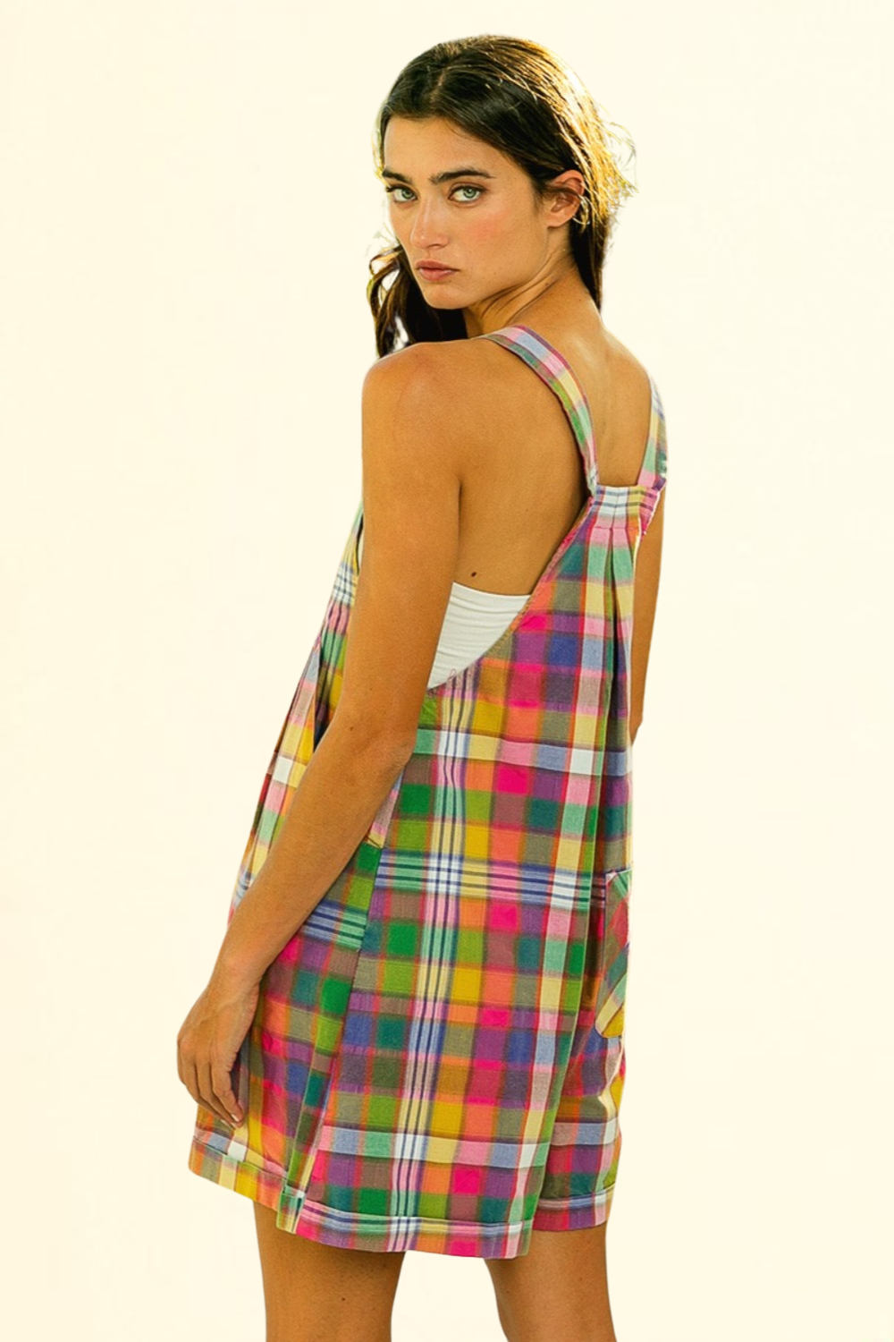 Karierter Overall mit weitem Bein und Stil