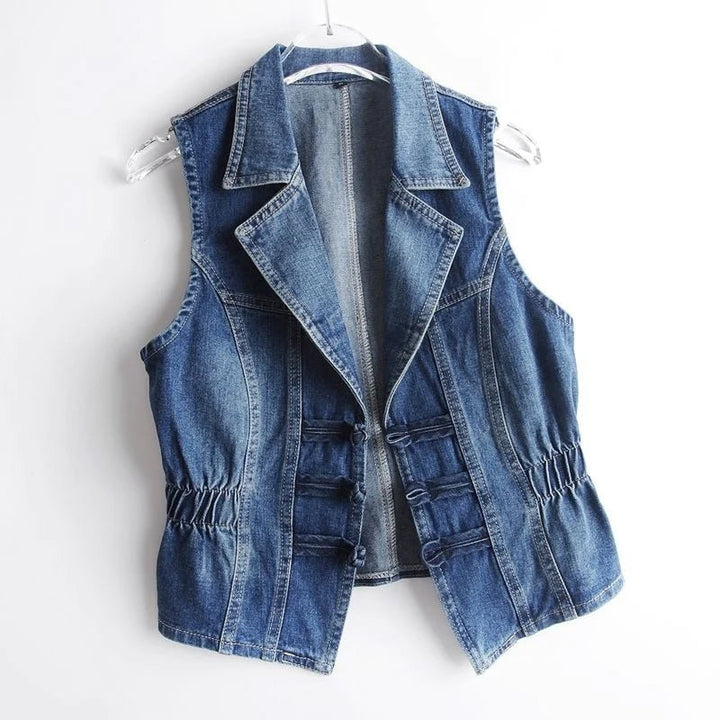 Emie Daly Himmlische Denim Weste für lässige Sommerlooks