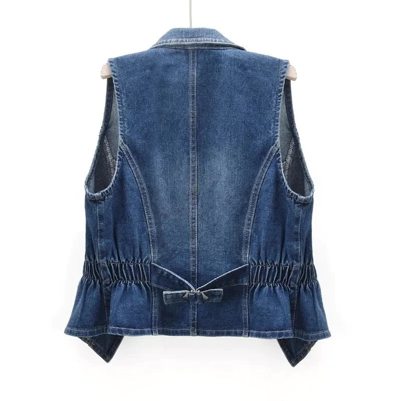 Emie Daly Himmlische Denim Weste für lässige Sommerlooks