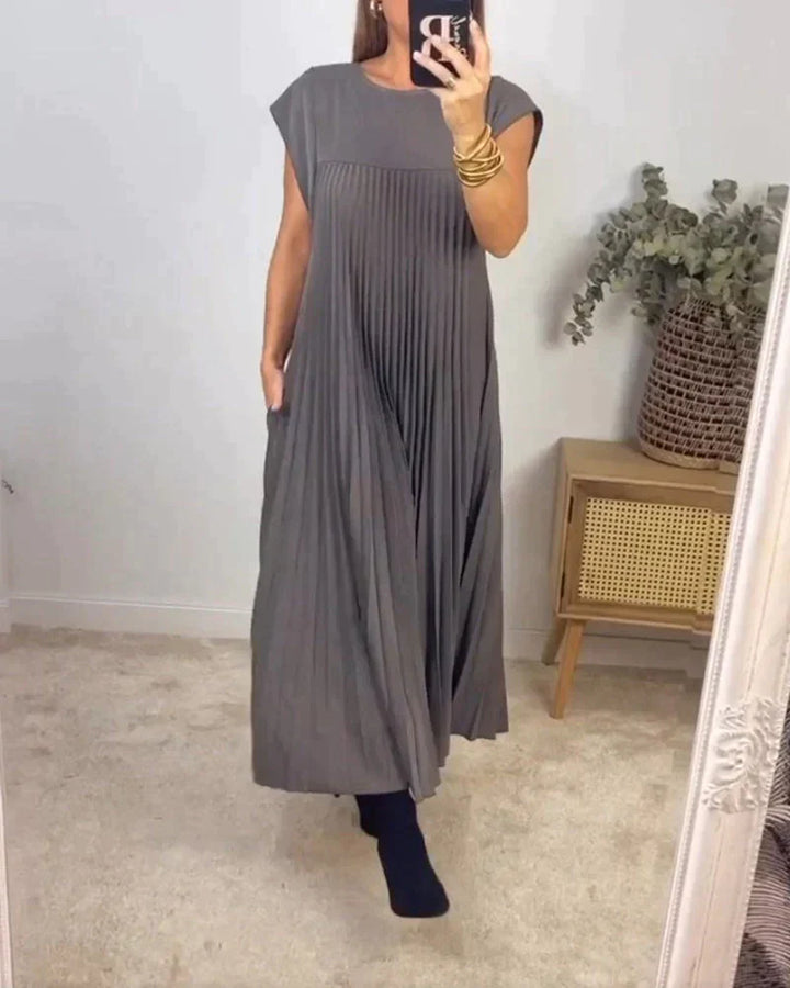 FERN Ärmelloses Faltenkleid für sommerliche Eleganz und Leichtigkeit