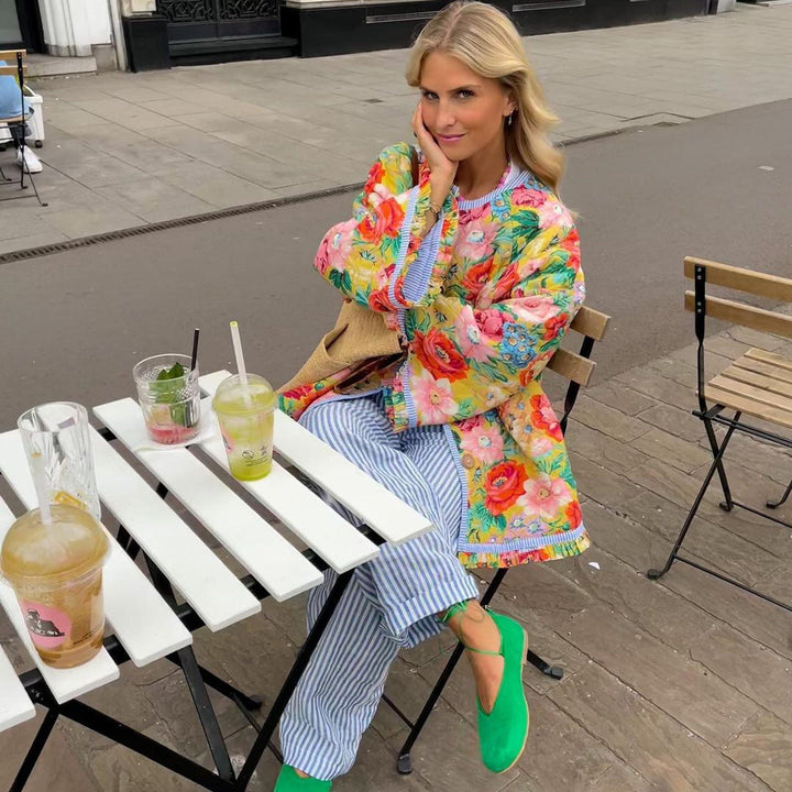 ColorCascade | Stylische Jacke für den kommenden Frühling