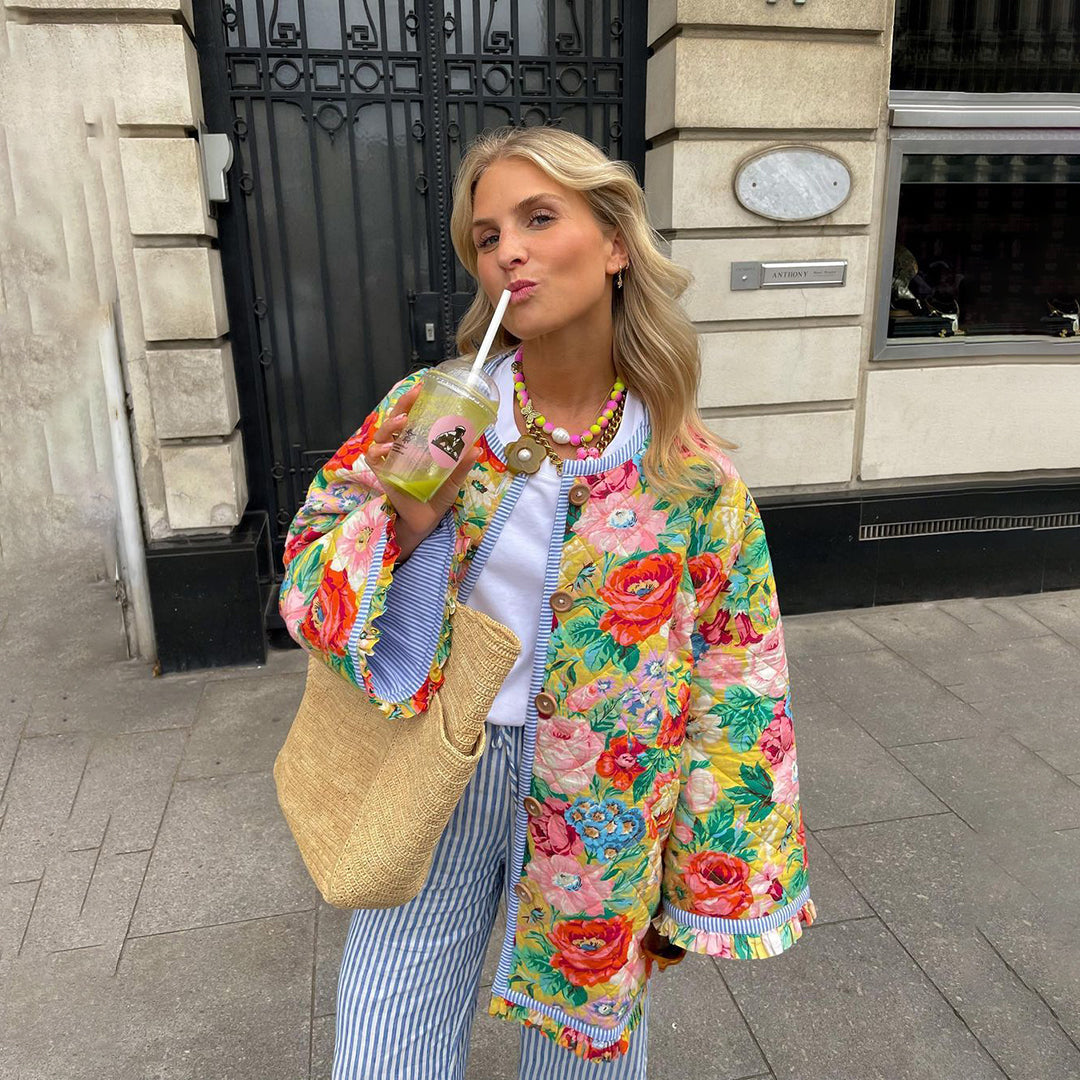 ColorCascade | Stylische Jacke für den kommenden Frühling
