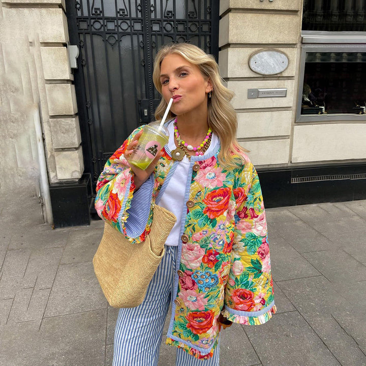 ColorCascade | Stylische Jacke für den kommenden Frühling
