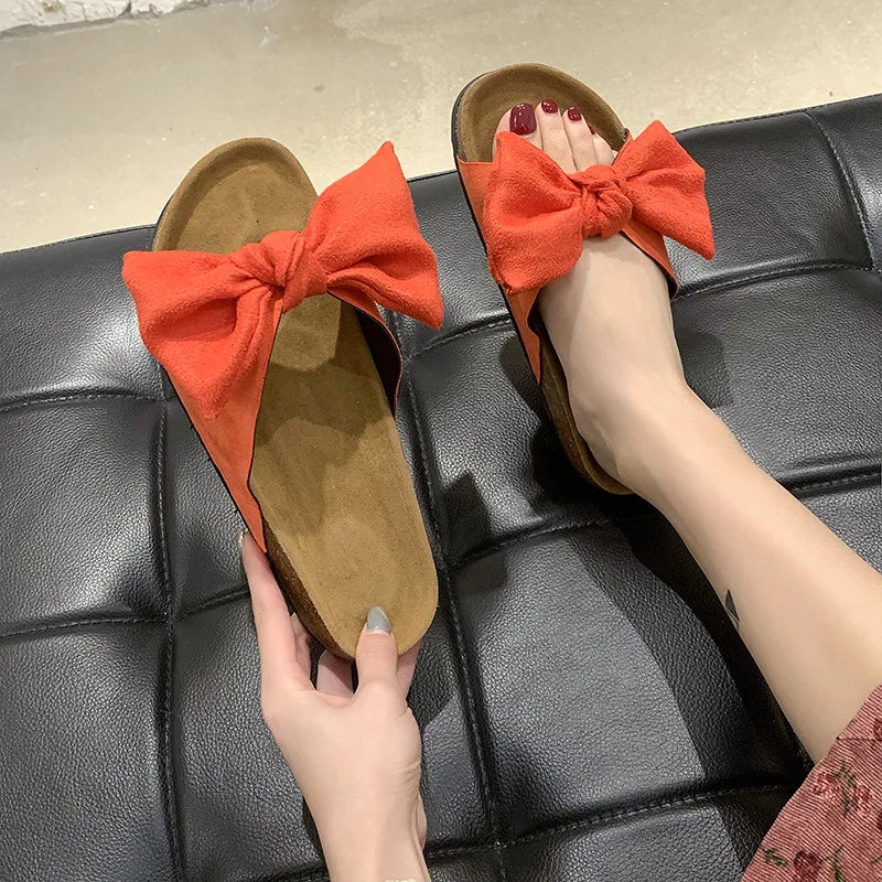 Farah | Bow Knot Kork Hausschuhe für Komfort im Alltag