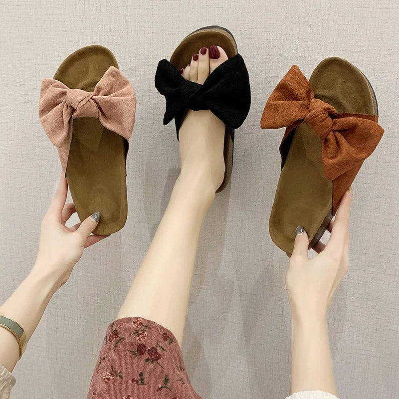 Farah | Bow Knot Kork Hausschuhe für Komfort im Alltag