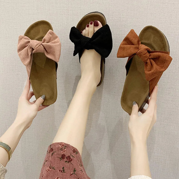 Farah | Bow Knot Kork Hausschuhe für Komfort im Alltag