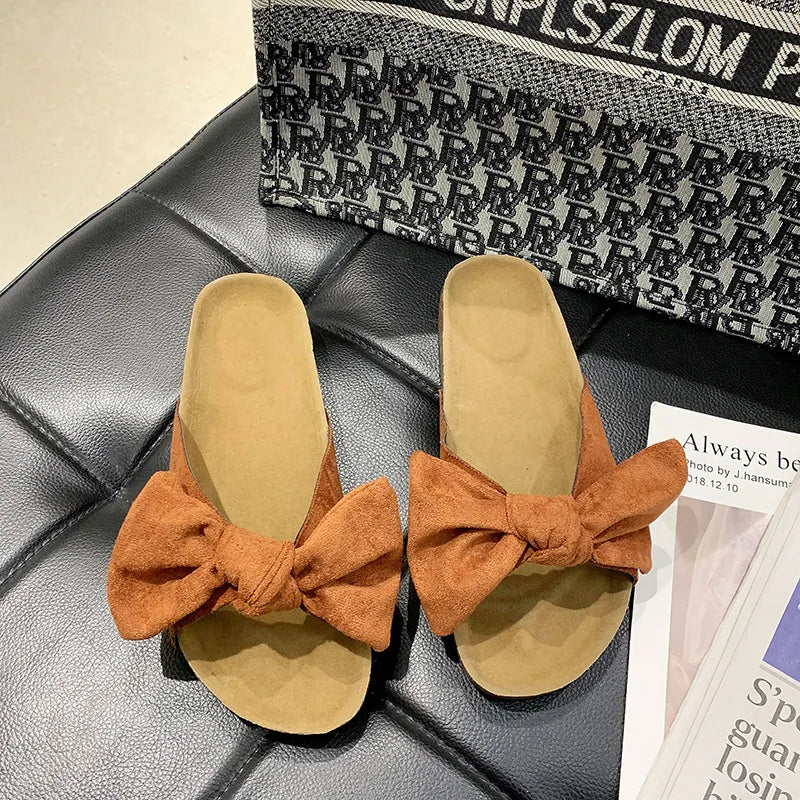 Farah | Bow Knot Kork Hausschuhe für Komfort im Alltag