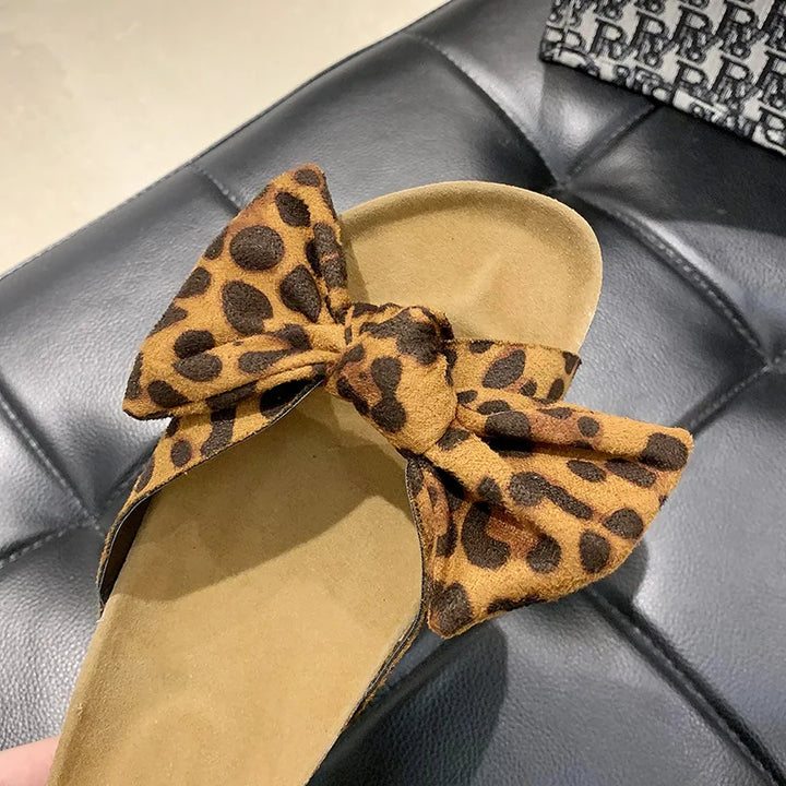 Farah | Bow Knot Kork Hausschuhe für Komfort im Alltag