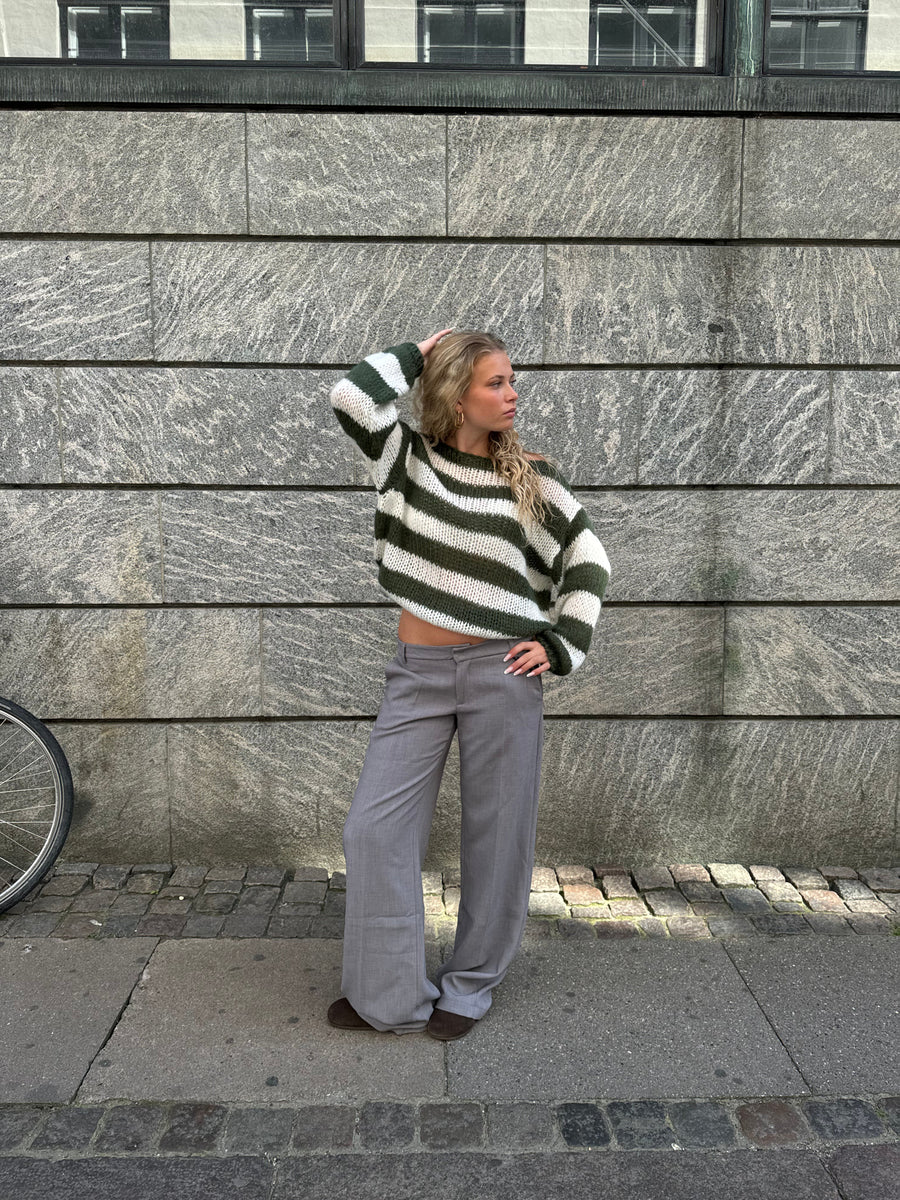 Alina | Lässiger gestreifter Damen-Strickpullover
