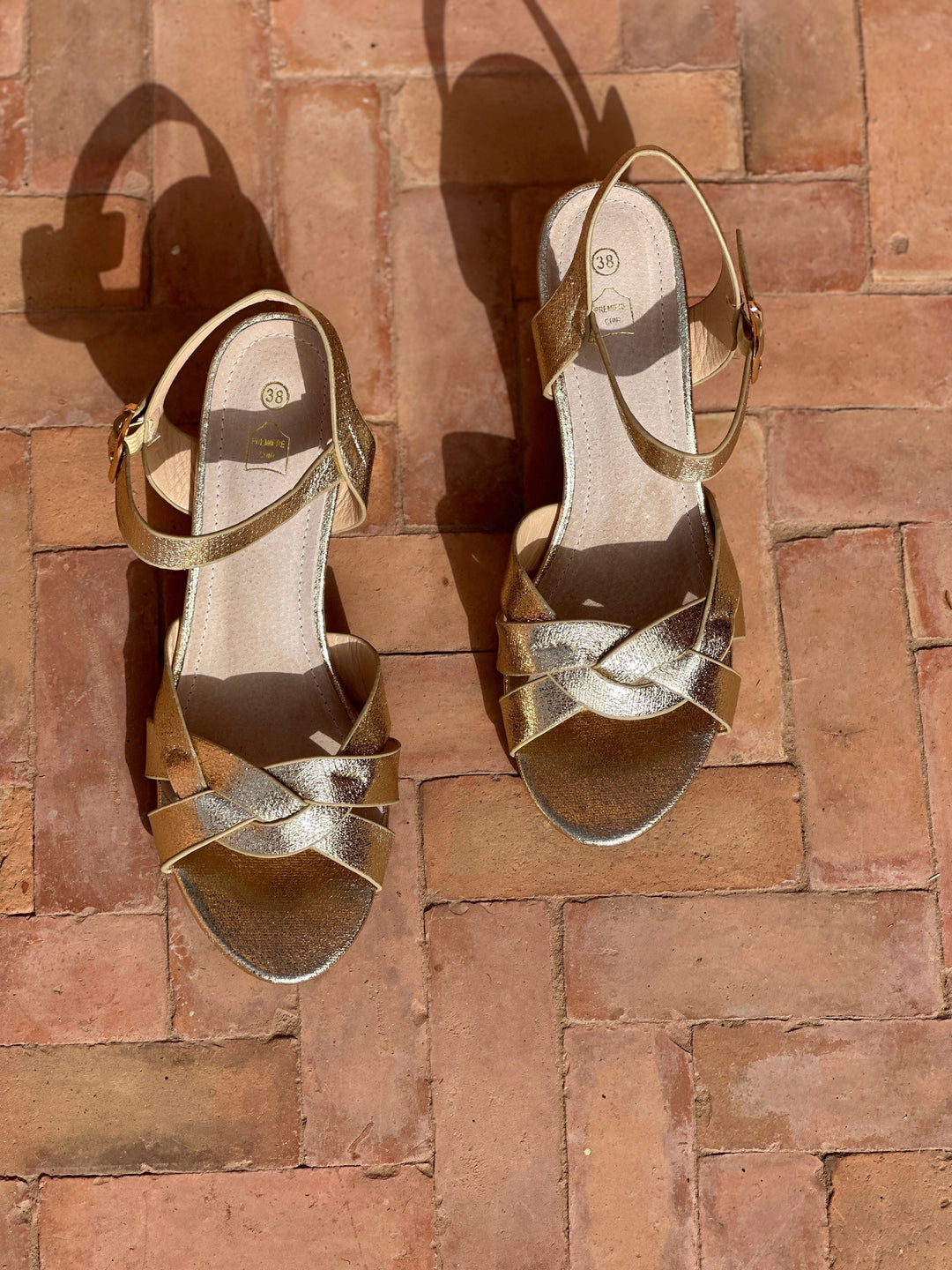 Anubis | Komfortable Sandalen mit breitem Riemen