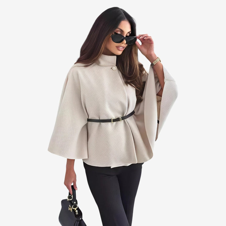 Svenja | Elegante Damenjacke mit Schmetterlingsmotiv
