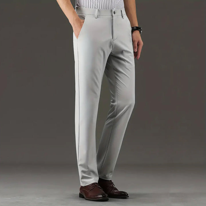 L'Essentiel Office-Hose von Charles Harrington