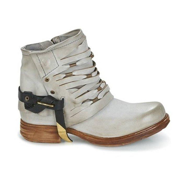 Helena | Elegante Damen Stiefeletten mit mittlerem Absatz