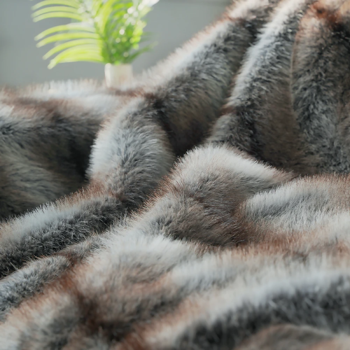 Luxusdecke | Flauschige Marshmallow-Faux-Variante