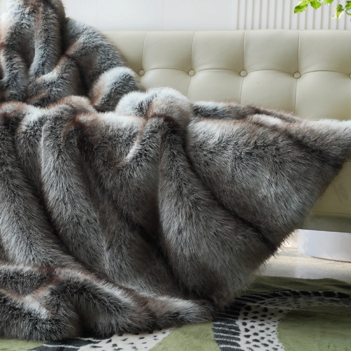 Luxusdecke | Flauschige Marshmallow-Faux-Variante