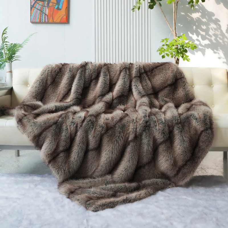 Luxusdecke | Flauschige Marshmallow-Faux-Variante