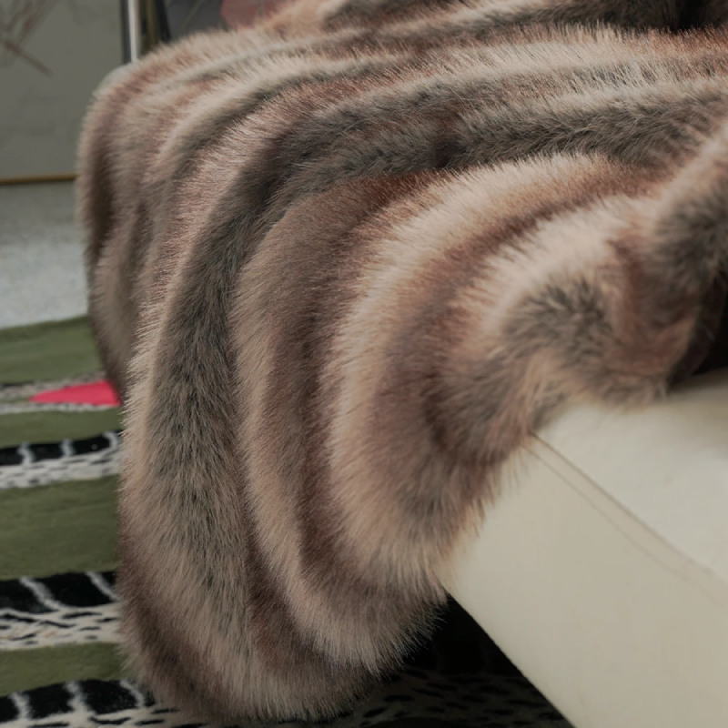 Luxusdecke | Flauschige Marshmallow-Faux-Variante