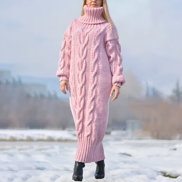Clara | Damen Strick-Maxikleid lang mit stilvollem Zopfmuster