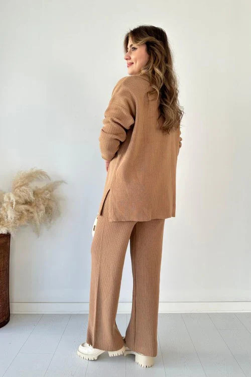 Maaike | Feminines V-Ausschnitt-Set mit Stil