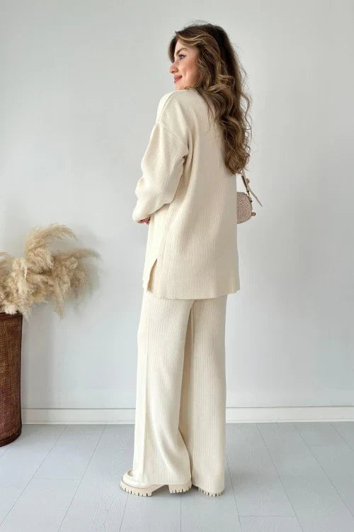 Maaike | Feminines V-Ausschnitt-Set mit Stil