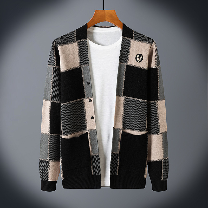 Amalfi | Warme Strickjacke aus feiner Wolle