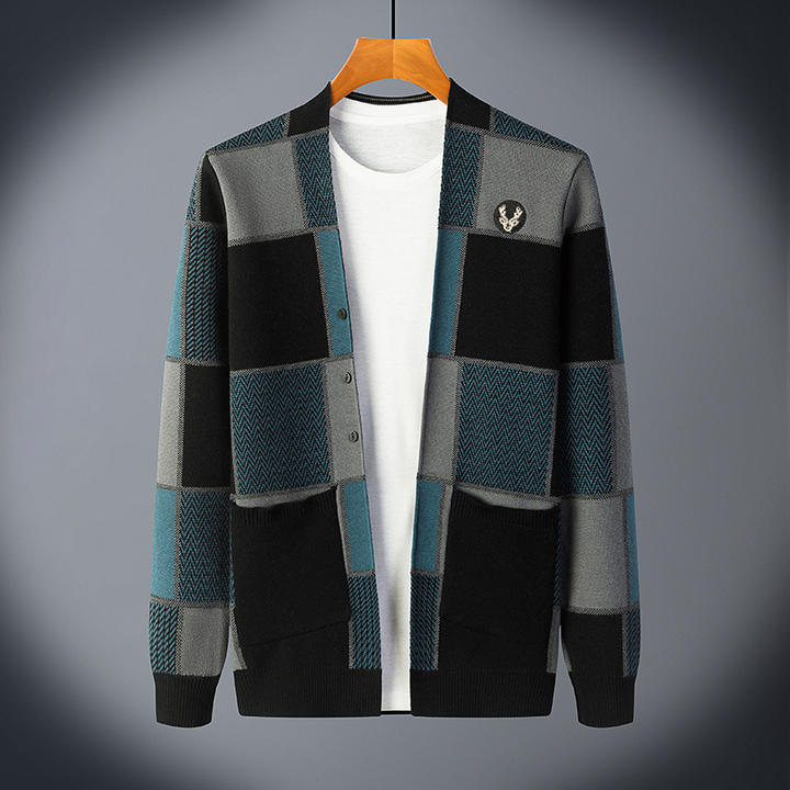 Amalfi | Warme Strickjacke aus feiner Wolle