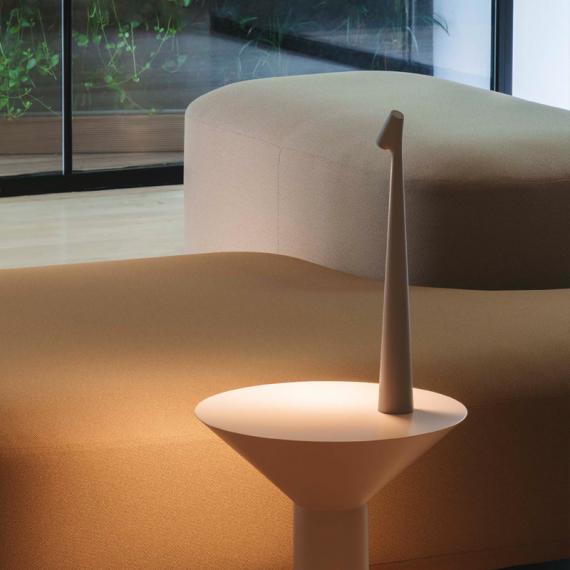 Minimalistische Leuchte für modernes Wohndesign
