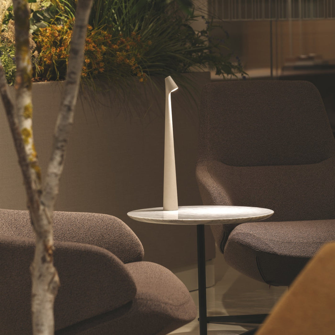 Minimalistische Leuchte für modernes Wohndesign